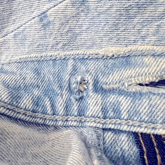 A&F High Rise 90s Relaxed Jean - Picture 8 of 8